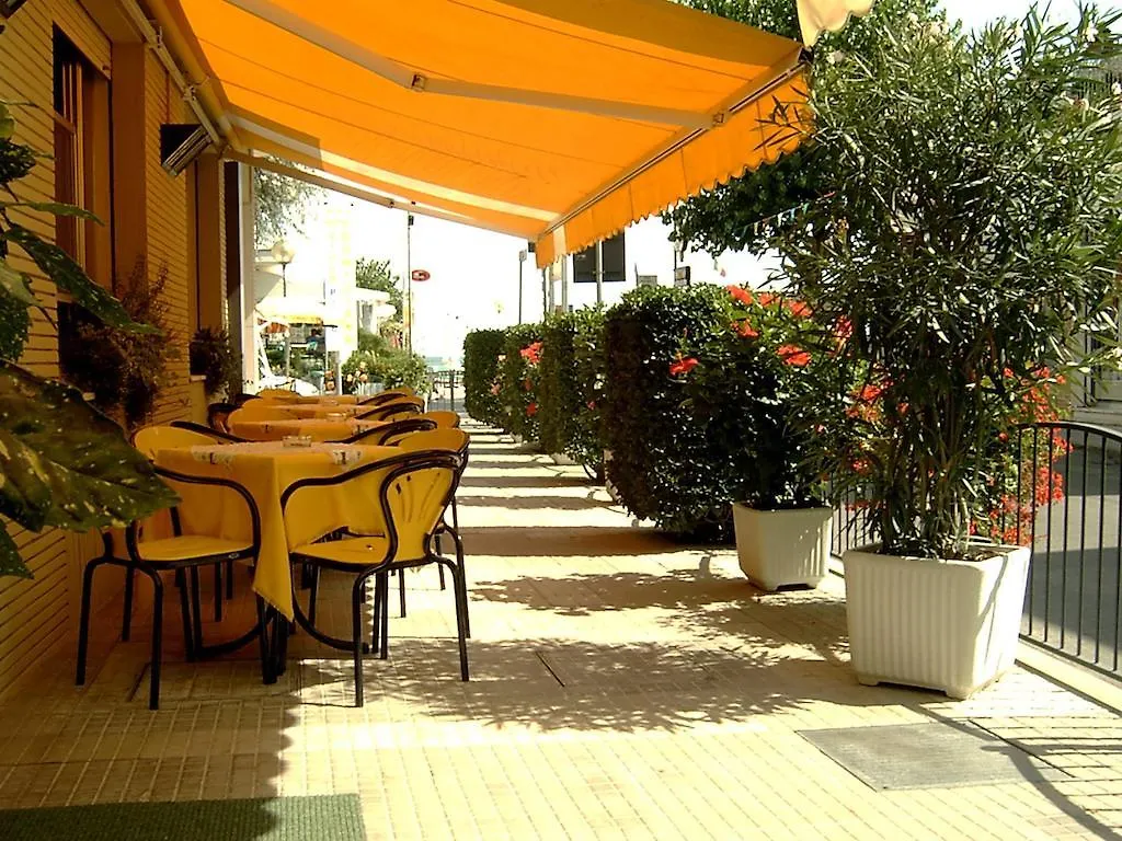 Hotel Villa Domiziana Rimini 3*,